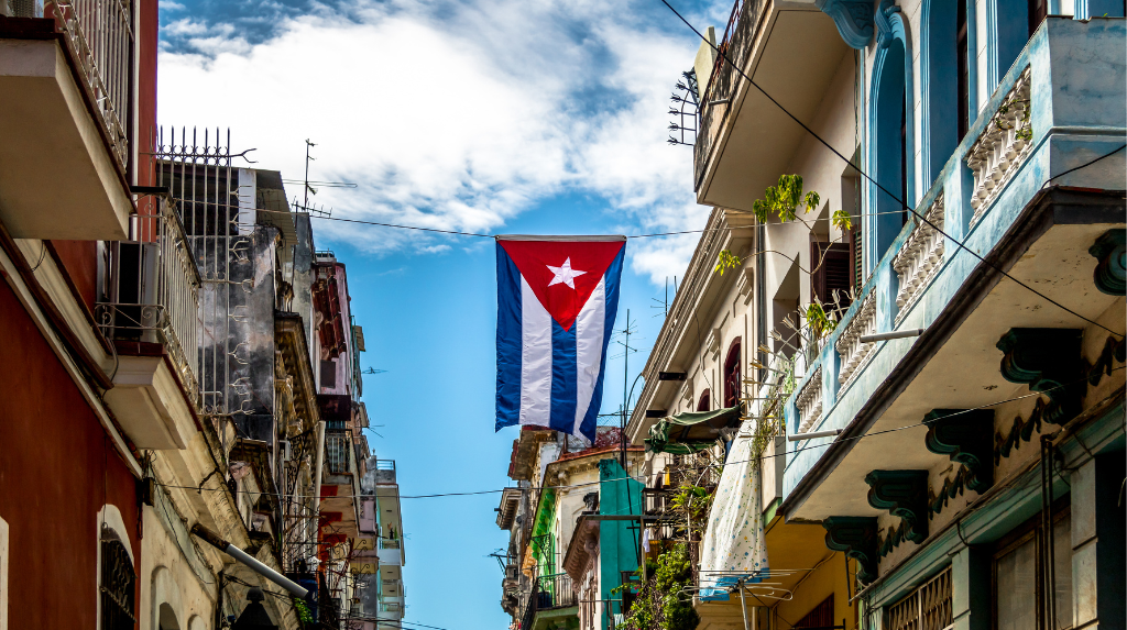 Comprehensive guide to the Green Tourist Card in Cuba. Learn about requirements, application process, and the benefits