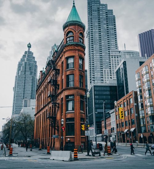 architecture, urban, street, building, nature, photography, winter, cloudy, toronto, canada, city, road, cars, people, sky, classic, season